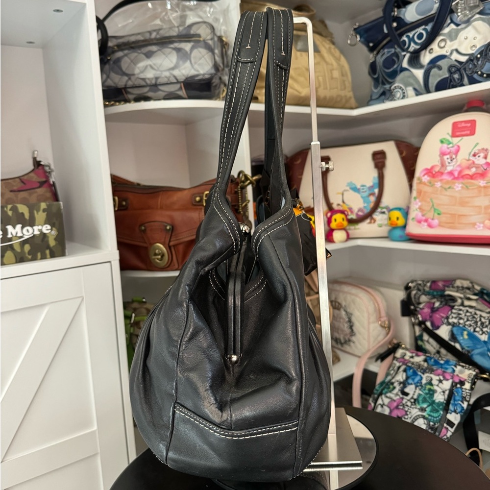 Coach 2010 Ergo Black Kisslock Satchel - Picture 4 of 15